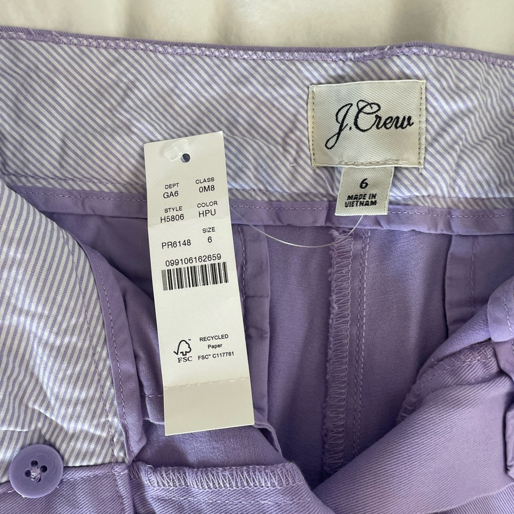 J. Crew 4” chino, ladies size 6, lavender. NWT
